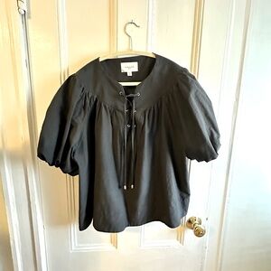 Tuckernuck-Front tie Robbie top in Black!